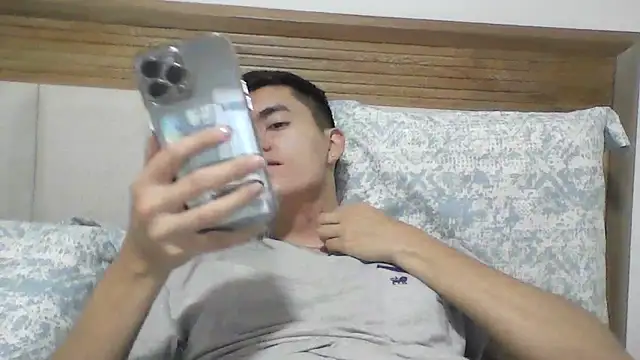 Snapshot of Estebitan_vm chatting on September 28, 2025, 5:36 am Estebitan vm online show from September 28, 2025, 5:36 am