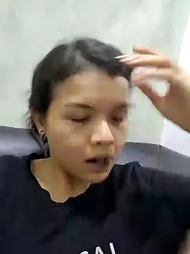 azumiichan online show from December 7, 2024, 2:47 am