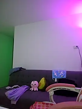 azumiichan online show from November 11, 2025, 12:27 am