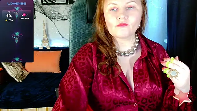 Nikki March online show from November 2, 2025, 9:36 am