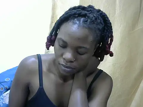 Snapshot of Ebony_jojo chatting on September 17, 2025, 9:39 pm Ebony jojo online show from September 17, 2025, 9:39 pm