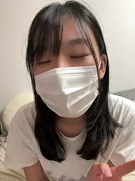 Snapshot of -Rinka- chatting on October 7, 2025, 1:12 pm -Rinka- online show from October 7, 2025, 1:12 pm