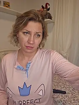 zarina3003 online show from March 25, 2026, 2:12 am