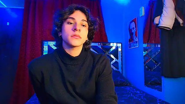 Snapshot of Luke_Howland chatting on March 10, 2025, 9:40 pm Luke Howland online show from March 10, 2025, 9:40 pm