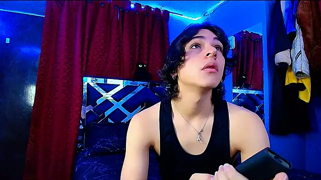 Snapshot of Luke_Howland chatting on March 20, 2025, 7:04 pm Luke Howland online show from March 20, 2025, 7:04 pm