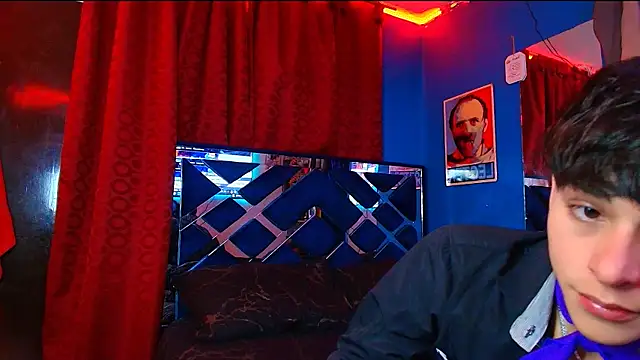 Snapshot of Luke_Howland chatting on October 2, 2025, 11:30 pm Luke Howland online show from October 2, 2025, 11:30 pm