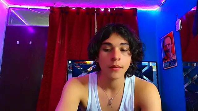 Snapshot of Luke_Howland chatting on February 28, 2025, 3:48 am Luke Howland online show from February 28, 2025, 3:48 am