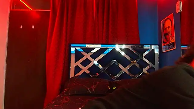 Snapshot of Luke_Howland chatting on February 25, 2025, 8:53 pm Luke Howland online show from February 25, 2025, 8:53 pm