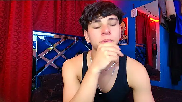 Snapshot of Luke_Howland chatting on October 7, 2025, 12:22 am Luke Howland online show from October 7, 2025, 12:22 am