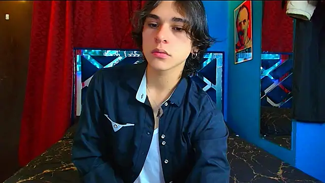 Snapshot of Luke_Howland chatting on March 5, 2025, 11:05 pm Luke Howland online show from March 5, 2025, 11:05 pm