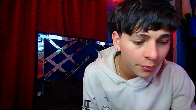 Snapshot of Luke_Howland chatting on September 27, 2025, 2:28 am Luke Howland online show from September 27, 2025, 2:28 am