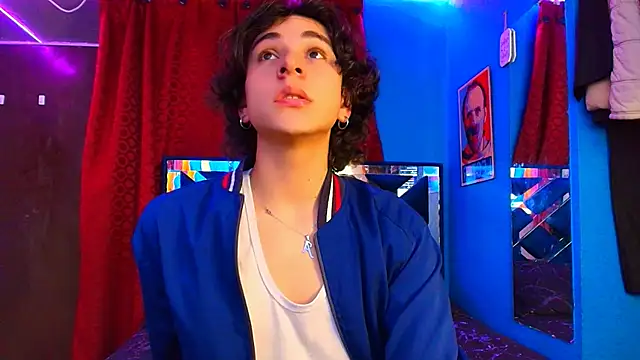 Snapshot of Luke_Howland chatting on March 12, 2025, 9:13 pm Luke Howland online show from March 12, 2025, 9:13 pm