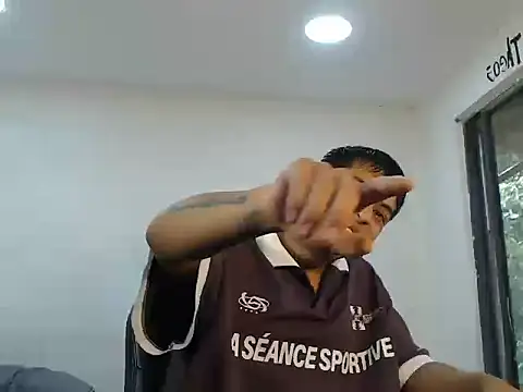 danielitopapuu online show from October 24, 2025, 12:59 pm