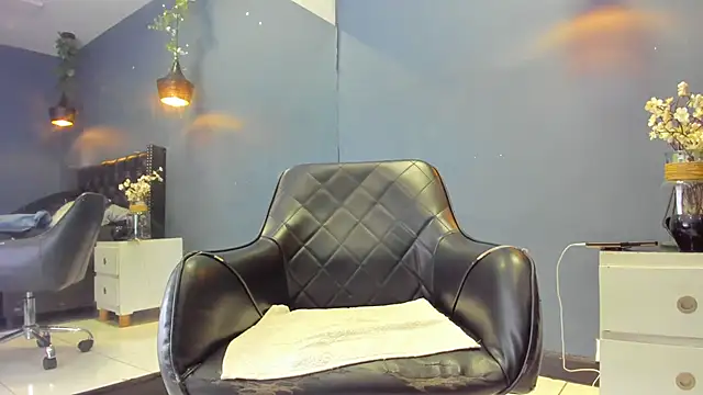 Bryson Collins  online show from February 18, 2025, 2:16 pm