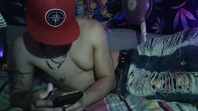 Snapshot of --D-a-D-D-y- chatting on October 13, 2025, 5:20 am --D-a-D-D-y- online show from October 13, 2025, 5:20 am