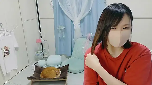 Snapshot of MEI--55 chatting on October 3, 2025, 9:11 am MEI--55 online show from October 3, 2025, 9:11 am