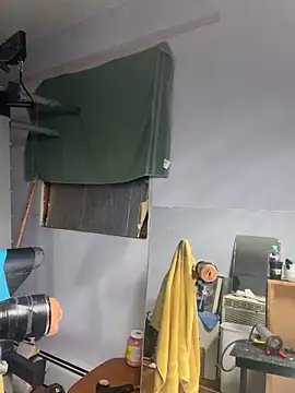 Brando2585 online show from April 15, 2026, 2:17 am