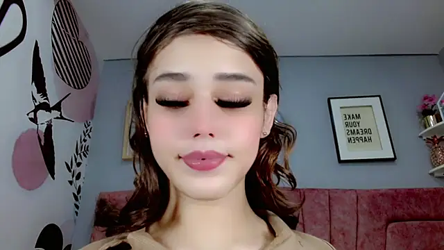 ValeriaAguilar online show from January 18, 2025, 9:45 pm