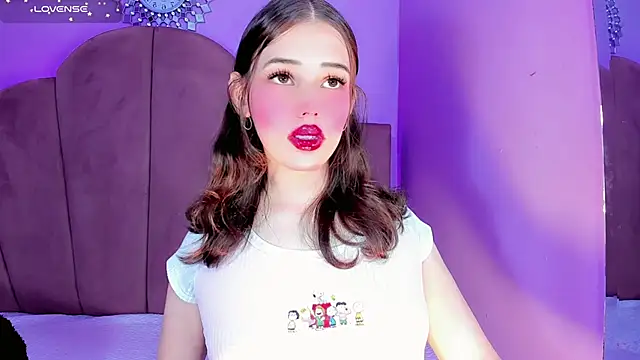 ValeriaAguilar online show from March 9, 2026, 10:24 pm