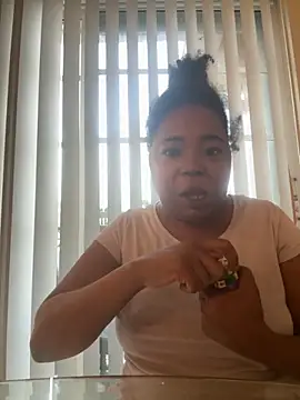 JCCaramelbarbie1 online show from October 6, 2025, 12:06 pm