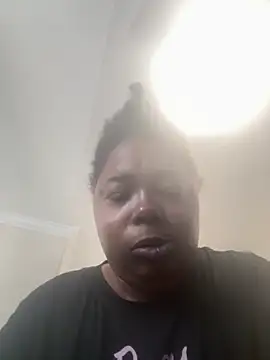 JCCaramelbarbie1 online show from May 11, 2026, 1:23 pm