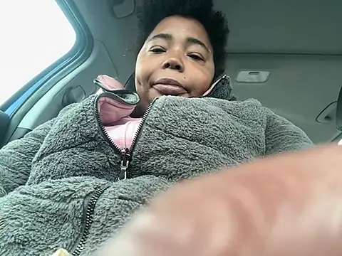 JCCaramelbarbie1 online show from December 16, 2024, 5:00 pm