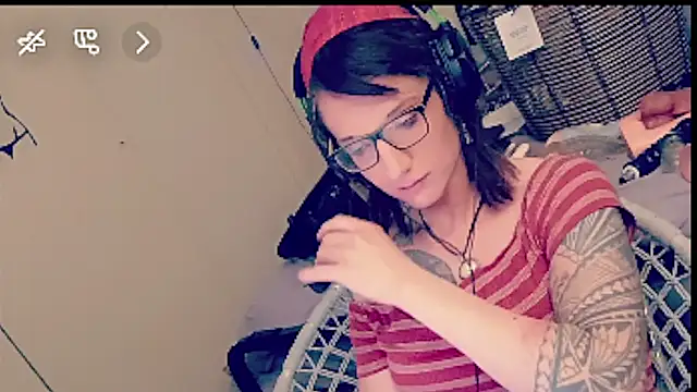 cassiemichellexx online show from March 30, 2026, 10:06 am