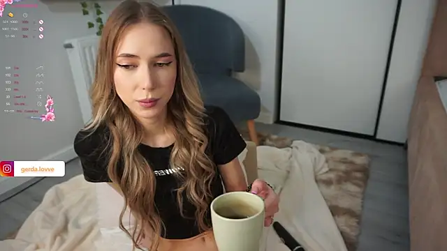 Snapshot of heidas_dream chatting on September 26, 2025, 6:31 am heidas dream online show from September 26, 2025, 6:31 am