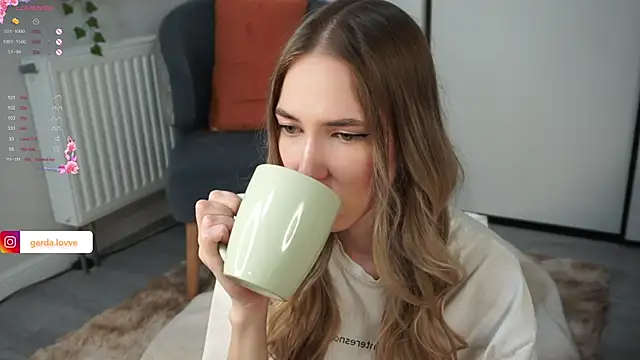 Snapshot of heidas_dream chatting on September 28, 2025, 6:20 am heidas dream online show from September 28, 2025, 6:20 am