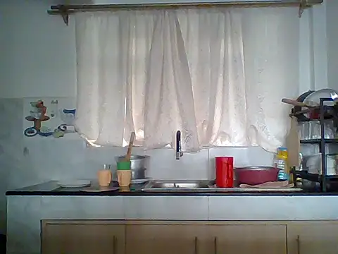 Snapshot of Oliviia_ chatting on October 7, 2025, 10:05 am Oliviia online show from October 7, 2025, 10:05 am