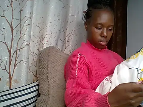 Snapshot of Oliviia_ chatting on October 28, 2025, 9:47 pm Oliviia online show from October 28, 2025, 9:47 pm