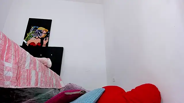 msschloee  online show from January 14, 2025, 7:43 pm