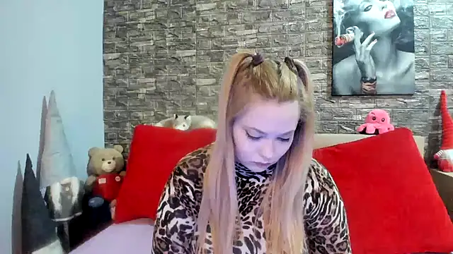 kalindahot online show from February 21, 2025, 2:17 am