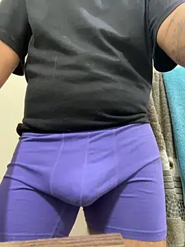 Snapshot of Dustin_k chatting on September 28, 2025, 6:15 pm Dustin k online show from September 28, 2025, 6:15 pm