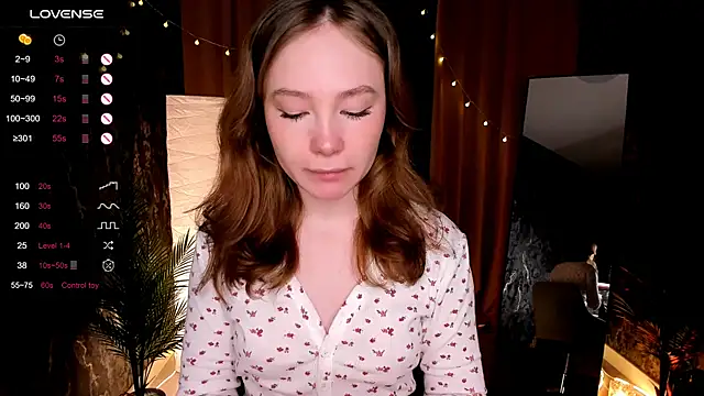 Snapshot of LanaBlu_ chatting on October 2, 2025, 3:21 am LanaBlu  online show from October 2, 2025, 3:21 am