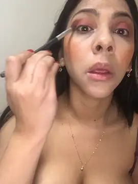 bellinii07 online show from December 19, 2024, 1:28 am