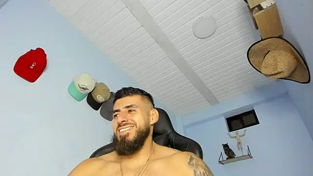 Snapshot of _Poseidon1_ chatting on September 25, 2025, 4:18 am  Poseidon1  online show from September 25, 2025, 4:18 am