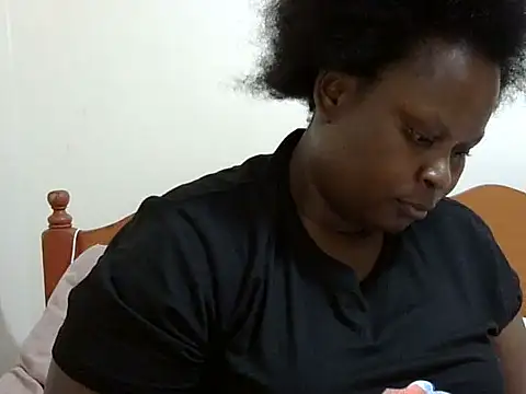 Snapshot of Pretty_lilly02 chatting on September 18, 2025, 7:50 pm Pretty lilly02 online show from September 18, 2025, 7:50 pm