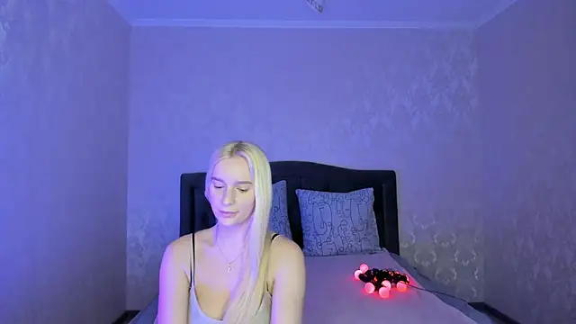 Amanda054 online show from January 28, 2025, 4:52 pm