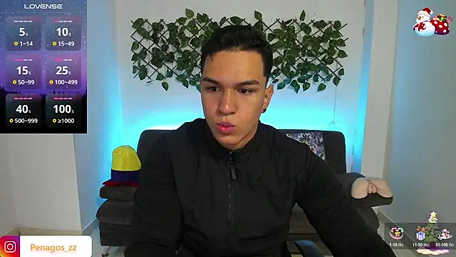 Snapshot of Taylor_John chatting on January 2, 2025, 2:13 pm Taylor John online show from January 2, 2025, 2:13 pm