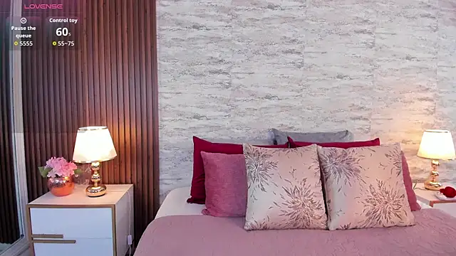 AndreaPink2024 online show from October 8, 2025, 12:50 pm