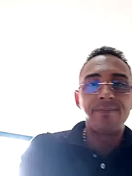 paisa233 online show from November 6, 2025, 6:34 pm