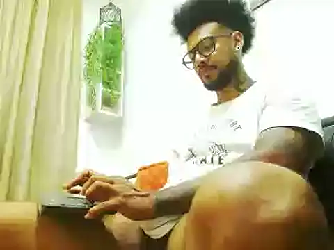 LewisStrong online show from March 10, 2025, 5:39 pm