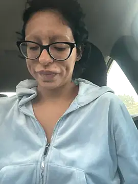 myloveforyouu online show from October 8, 2025, 12:28 pm