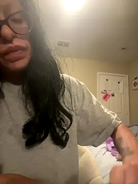 myloveforyouu online show from November 16, 2025, 11:26 am