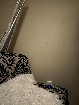 myloveforyouu online show from October 30, 2025, 12:36 pm