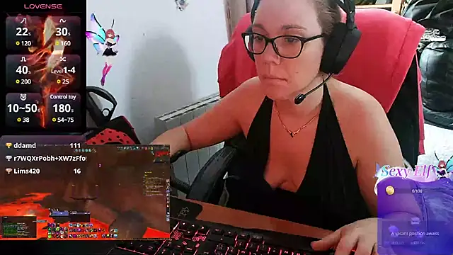 Snapshot of lili-hot-77 chatting on February 12, 2025, 11:29 am lili-hot-77 online show from February 12, 2025, 11:29 am