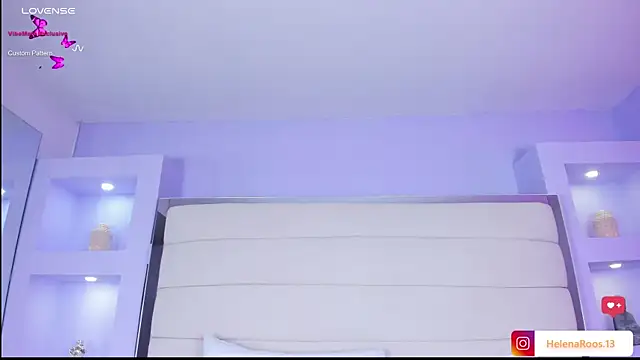 Snapshot of HelenaRoos chatting on September 26, 2025, 7:32 pm HelenaRoos online show from September 26, 2025, 7:32 pm