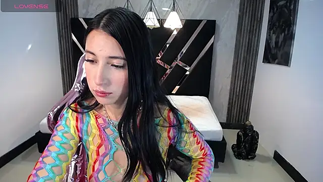 lizzyluk ch online show from February 5, 2025, 4:36 pm