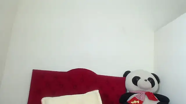 Luluu 08 online show from February 12, 2025, 4:44 pm